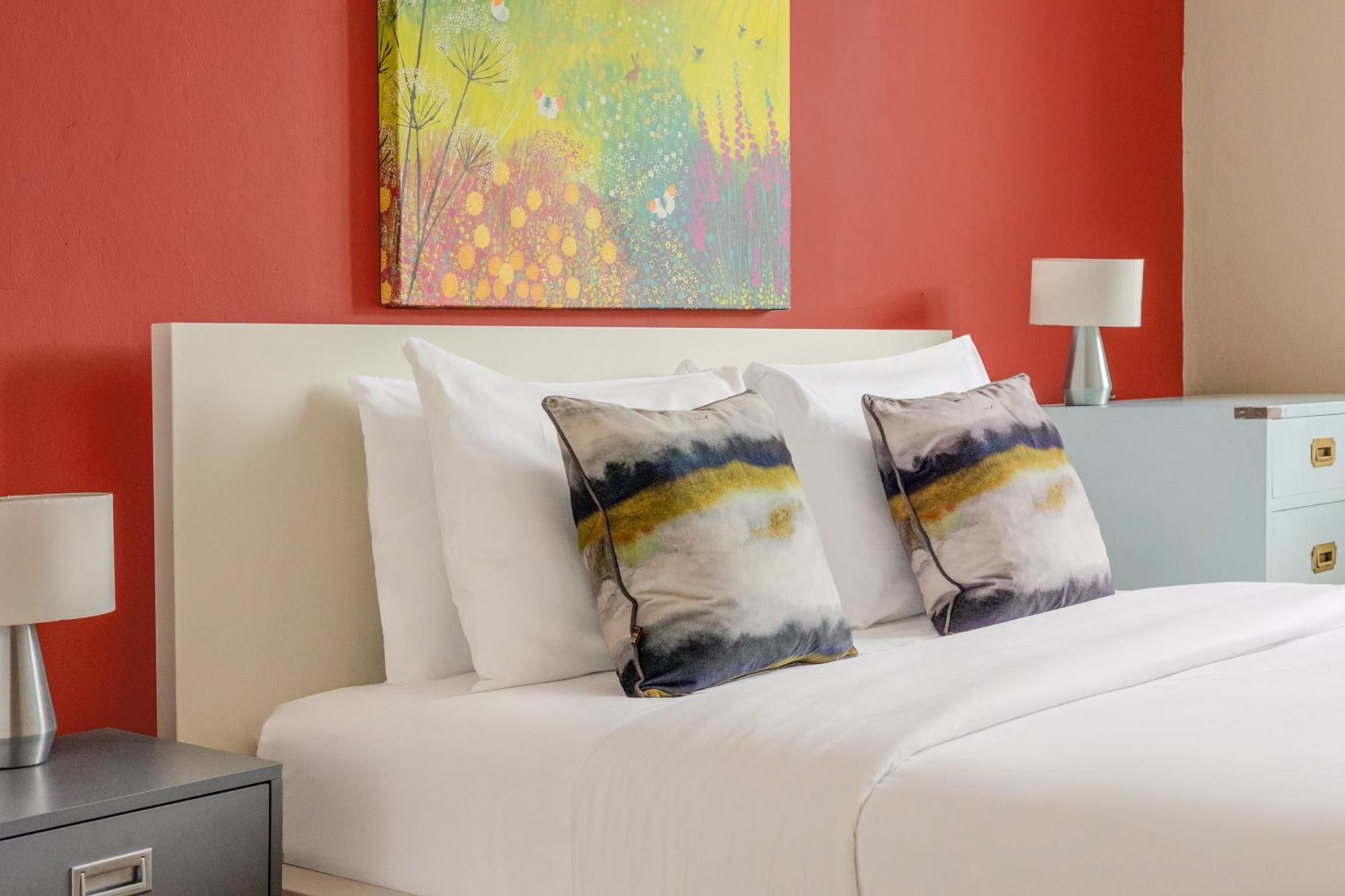Bright Modern 1 Bedroom Flat, 5 Min To Vauxhall St Лондон Экстерьер фото